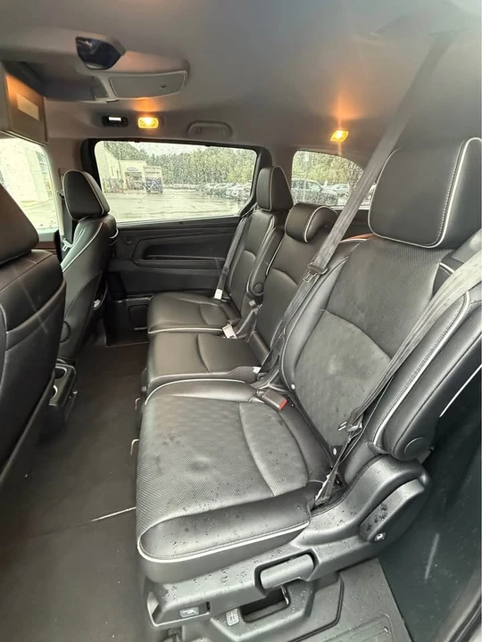 2023 Honda Odyssey - Image 11 of 19