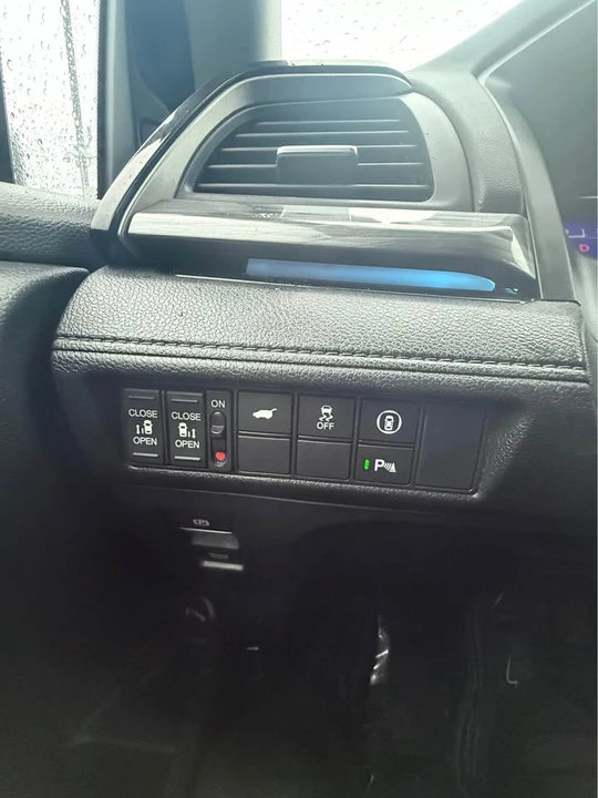 2023 Honda Odyssey - Image 14 of 19