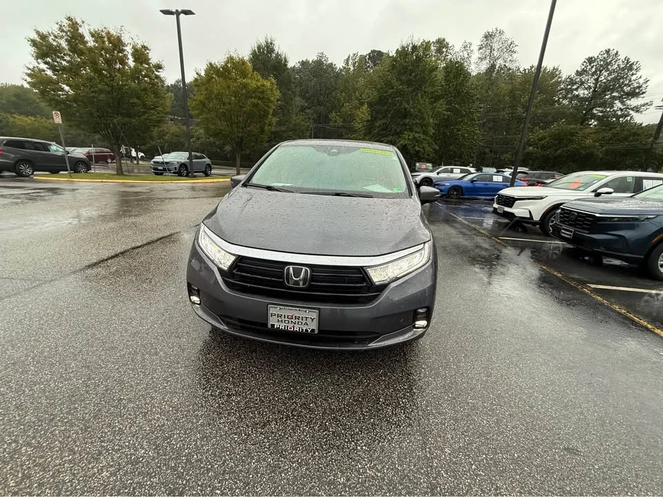 2023 Honda Odyssey - Image 2 of 19