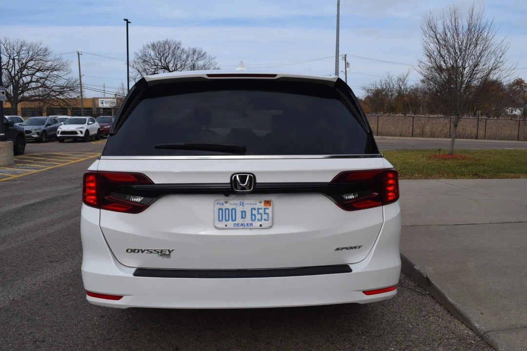 2023 Honda Odyssey - Image 4 of 19