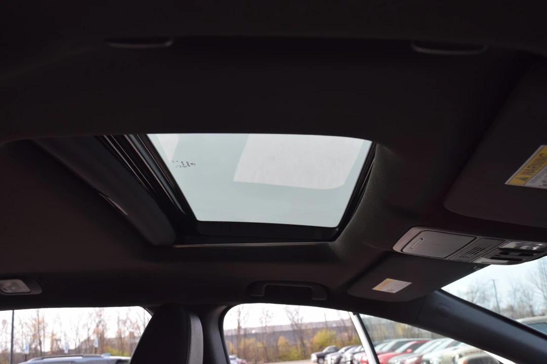 2023 Honda Odyssey - Image 12 of 19