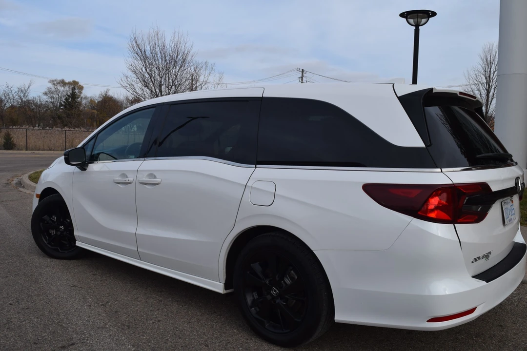 2023 Honda Odyssey - Image 5 of 19