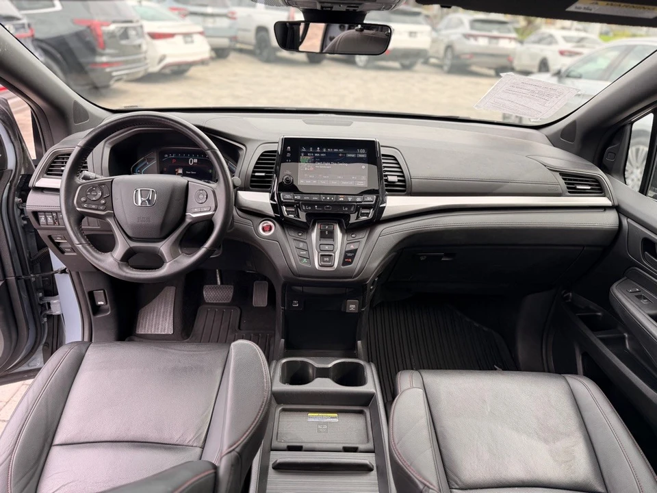 2023 Honda Odyssey - Image 13 of 21