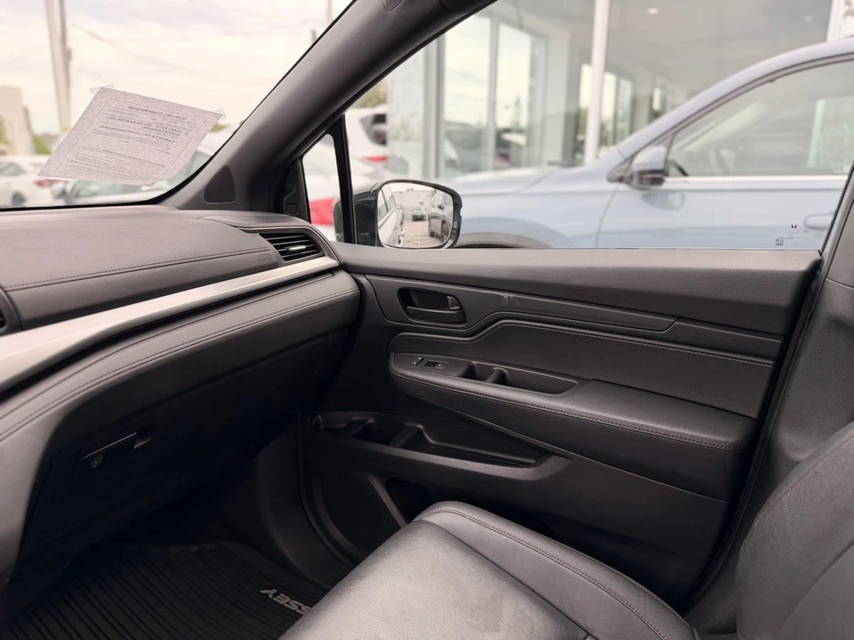 2023 Honda Odyssey - Image 19 of 21