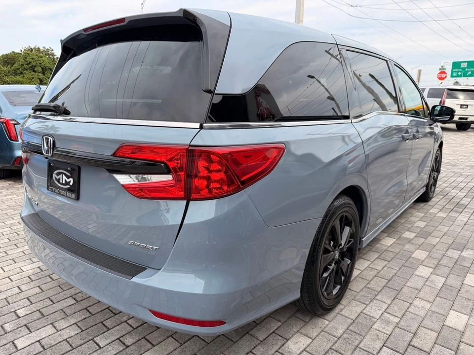 2023 Honda Odyssey - Image 10 of 21