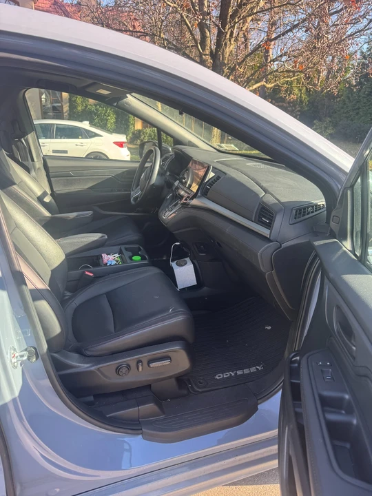 2023 Honda Odyssey - Image 3 of 8