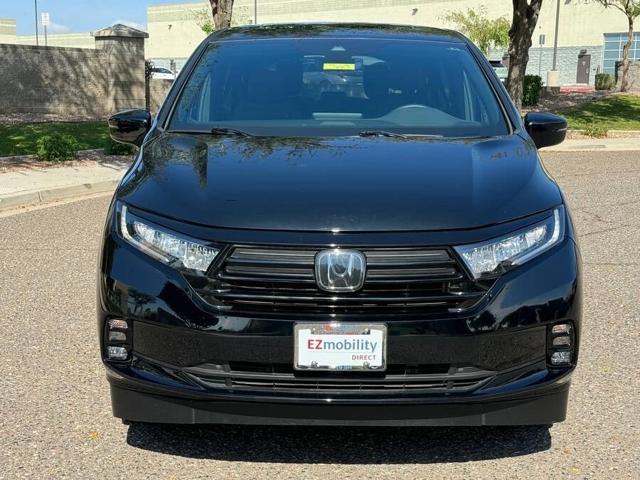 2023 Honda Odyssey - Image 10 of 15