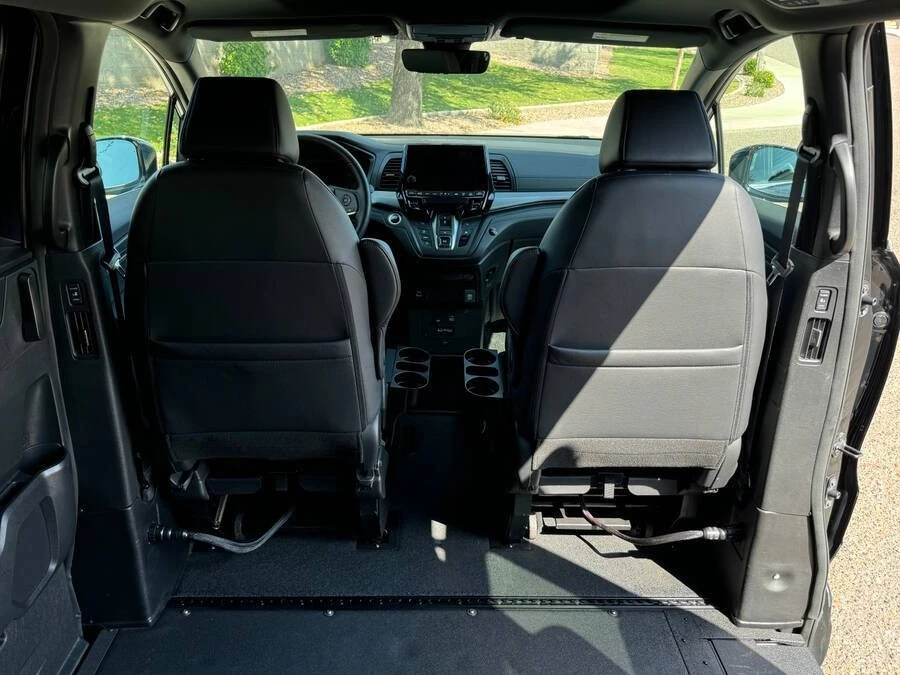2023 Honda Odyssey - Image 8 of 15