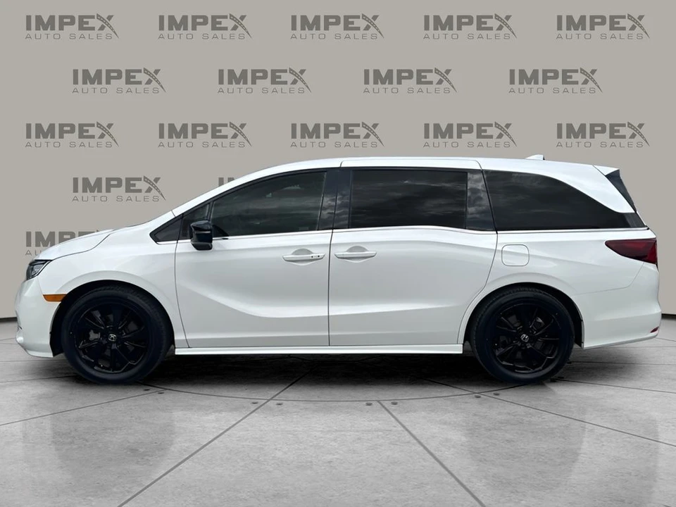 2023 Honda Odyssey - Image 2 of 12