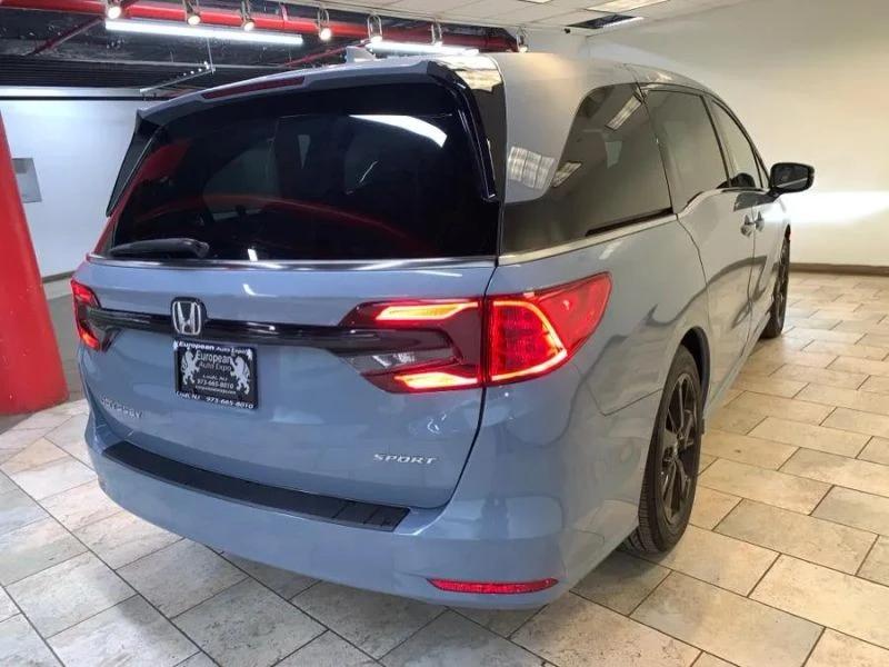 2023 Honda Odyssey - Image 8 of 12