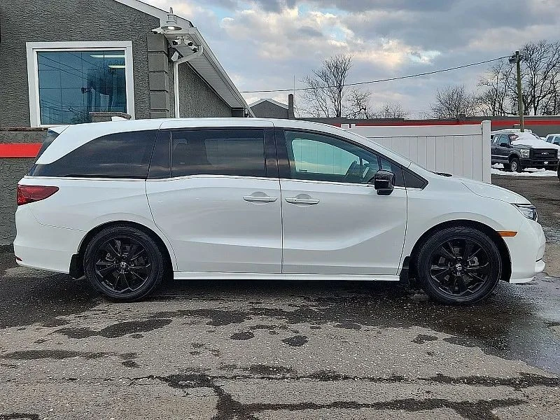 2023 Honda Odyssey - Image 7 of 12