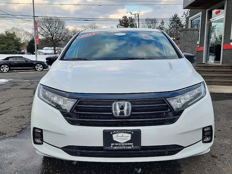2023 Honda Odyssey - Image 2 of 12