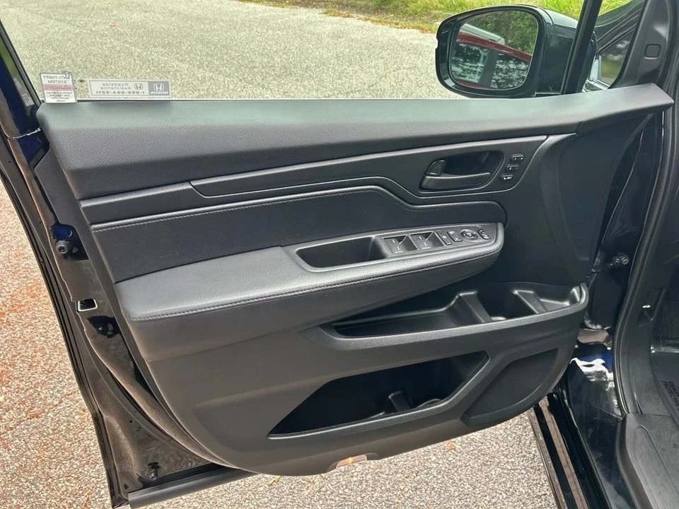 2023 Honda Odyssey - Image 11 of 12