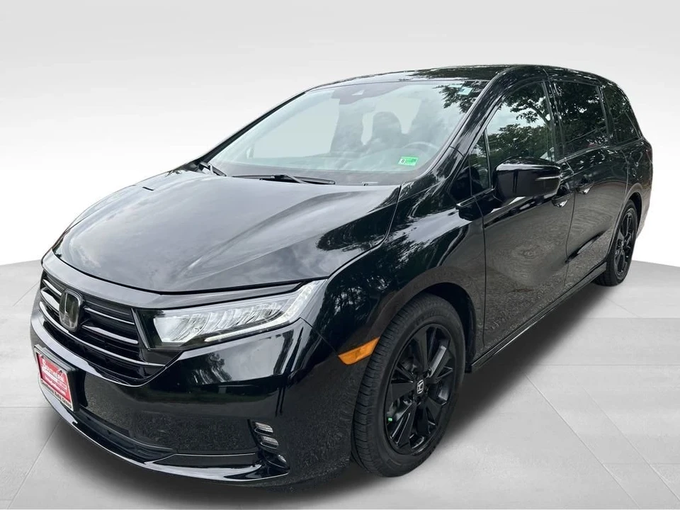 2023 Honda Odyssey - Image 2 of 12