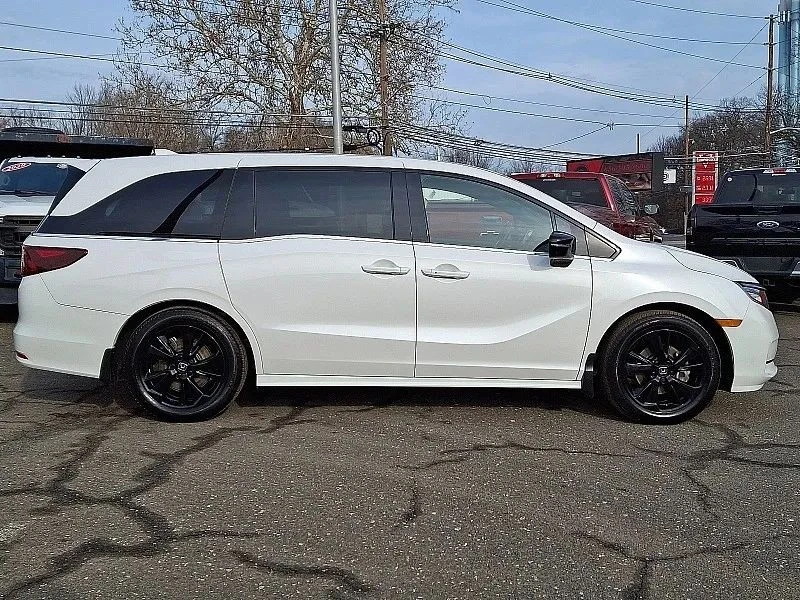 2023 Honda Odyssey - Image 8 of 12