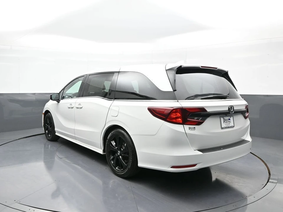 2023 Honda Odyssey - Image 8 of 21