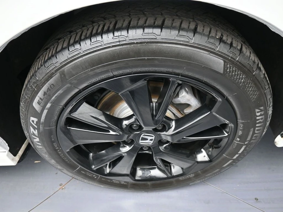 2023 Honda Odyssey - Image 15 of 21