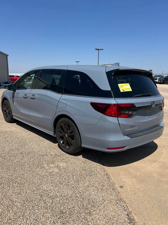 2023 Honda Odyssey - Image 4 of 7