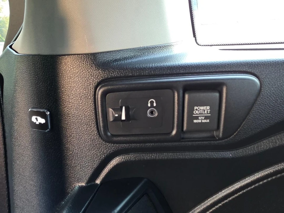 2023 Honda Odyssey - Image 14 of 21