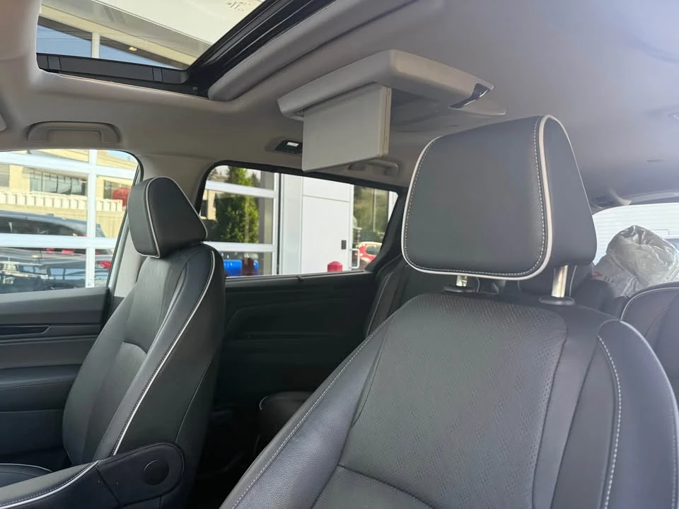 2023 Honda Odyssey - Image 11 of 15