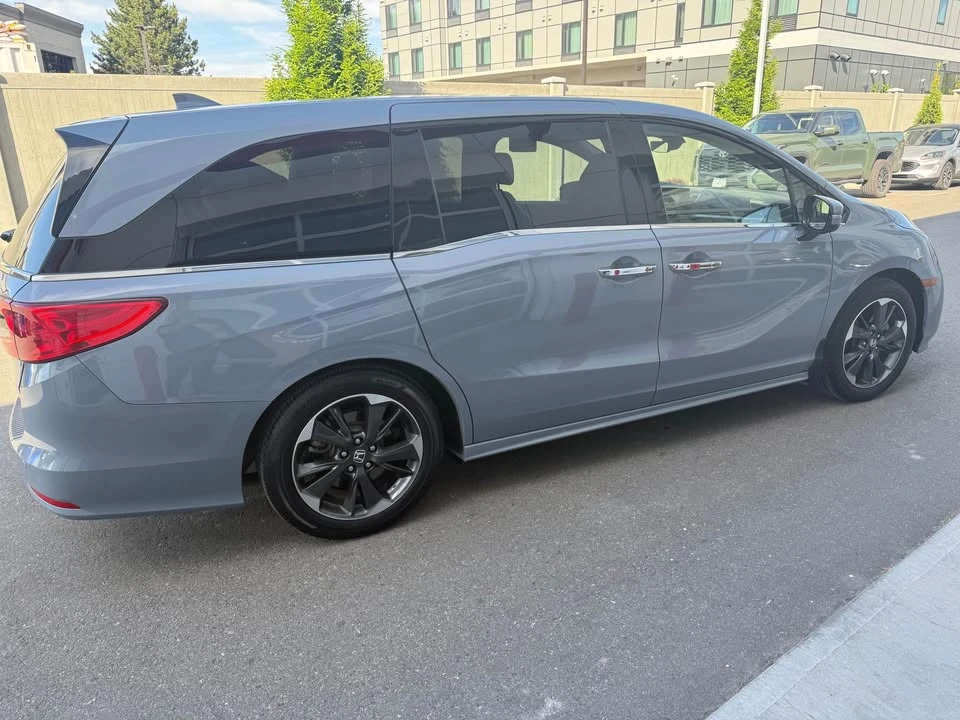 2023 Honda Odyssey - Image 3 of 15