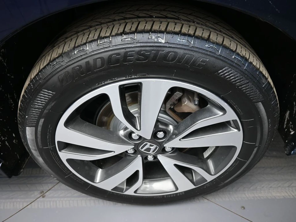 2023 Honda Odyssey - Image 15 of 21
