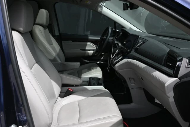 2023 Honda Odyssey - Image 19 of 21