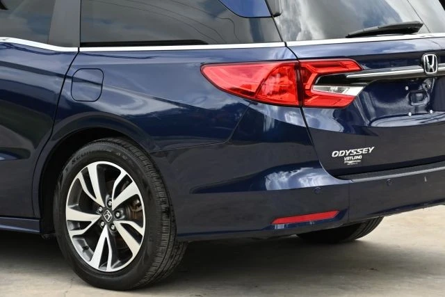 2023 Honda Odyssey - Image 10 of 21
