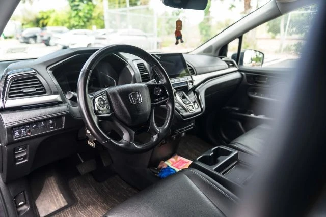 2023 Honda Odyssey - Image 15 of 21
