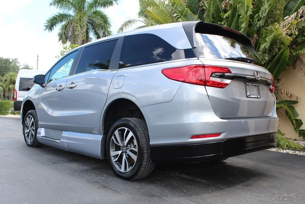 2023 Honda Odyssey - Image 8 of 12