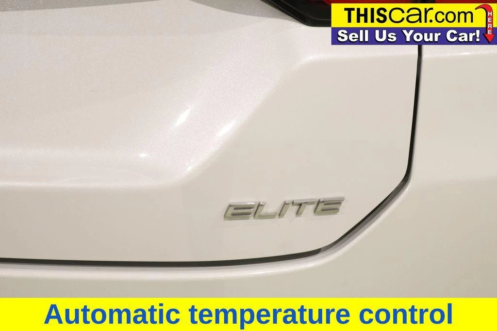 2023 Honda Pilot 4th Gen - Image 16 of 21