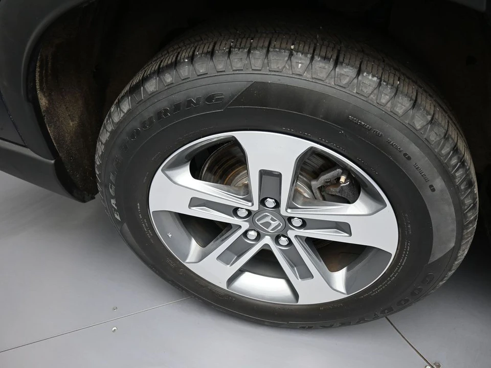 2023 Honda Pilot 4th Gen - Image 13 of 21