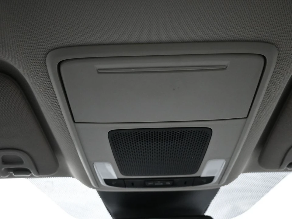 2023 Honda Pilot 4th Gen - Image 17 of 21
