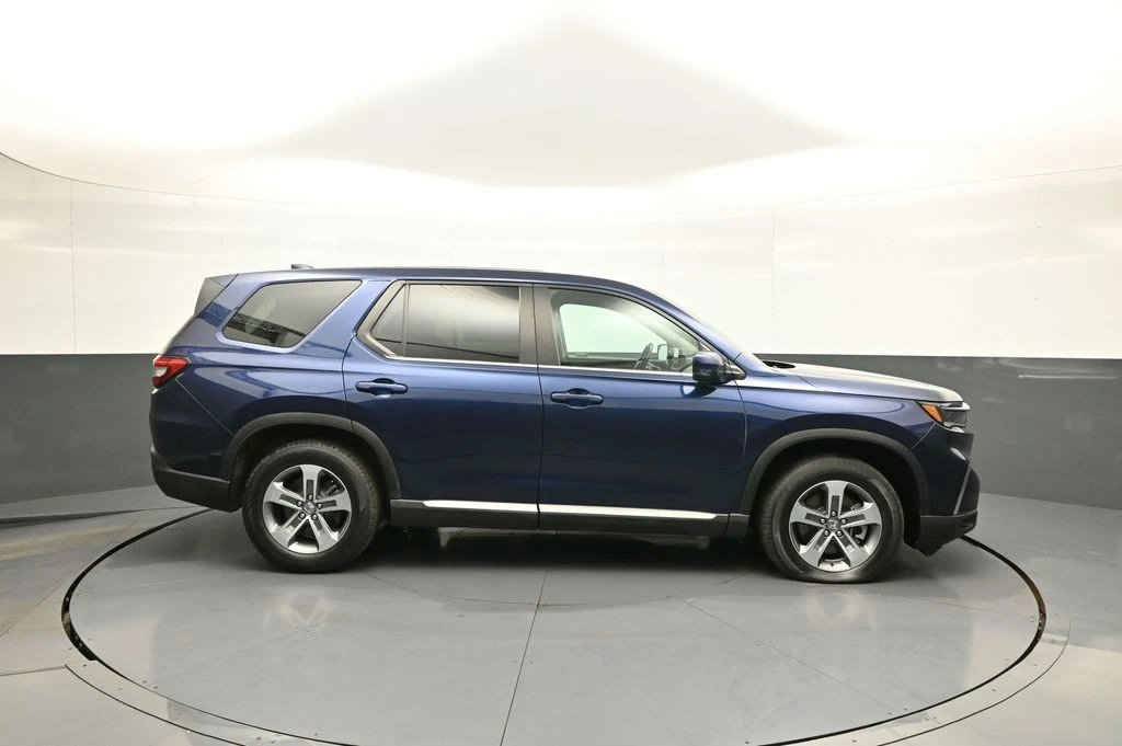 2023 Honda Pilot 4th Gen - Image 5 of 21