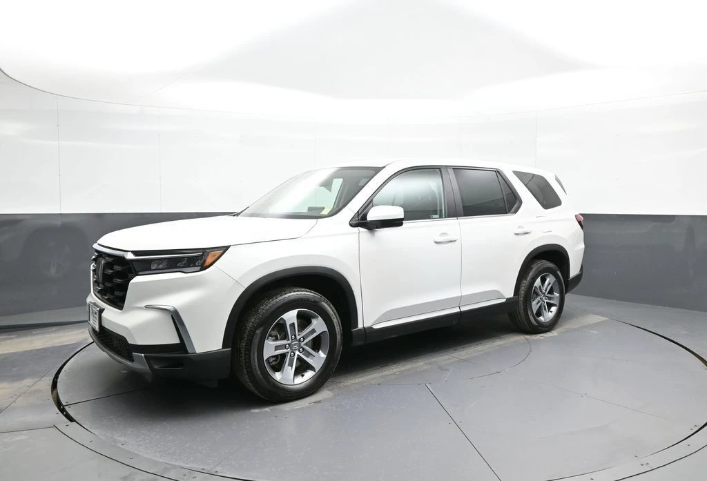 2023 Honda Pilot 4th Gen - Image 10 of 12