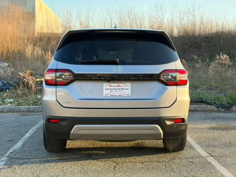2023 Honda Pilot 4th Gen - Image 7 of 12