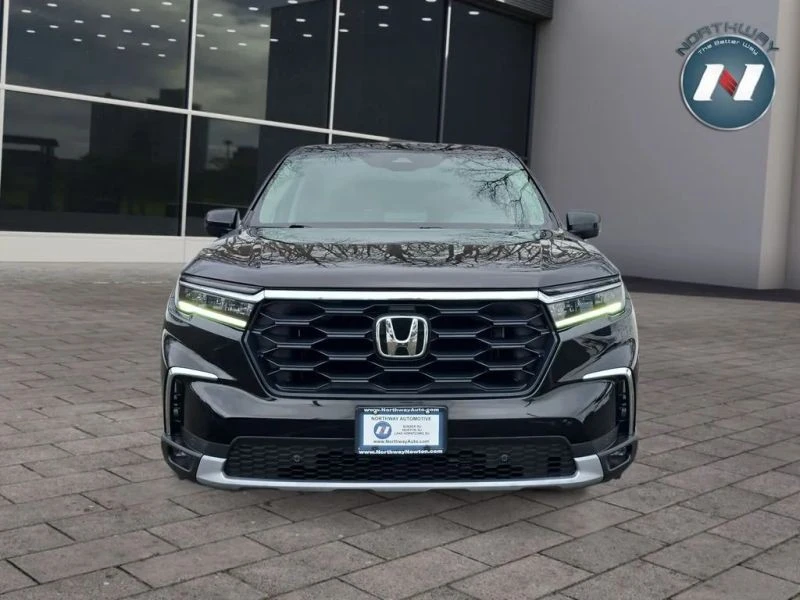 2023 Honda Pilot 4th Gen - Image 8 of 12
