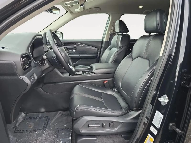 2023 Honda Pilot 4th Gen - Image 9 of 12