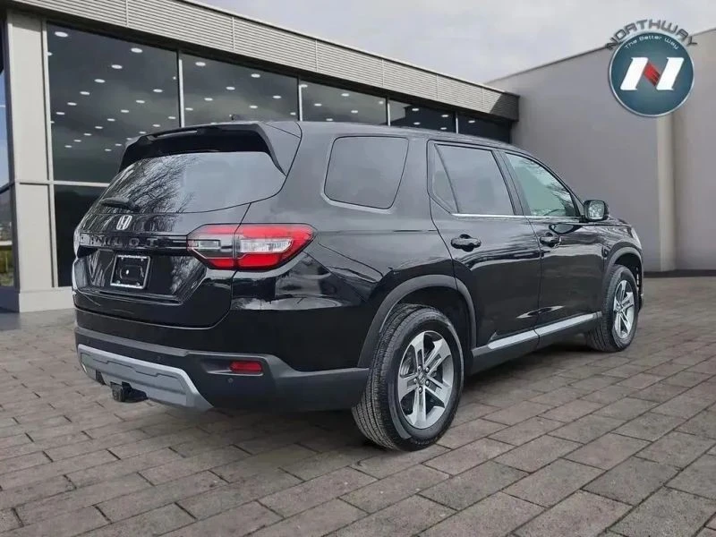 2023 Honda Pilot 4th Gen - Image 5 of 12