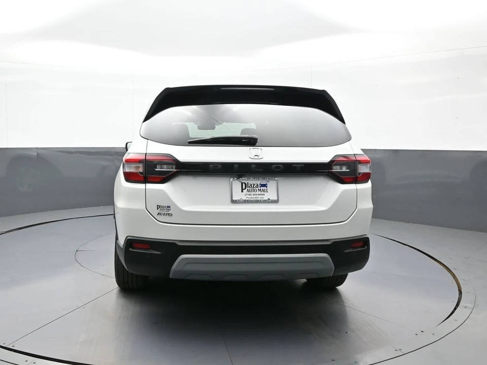 2023 Honda Pilot 4th Gen - Image 7 of 21