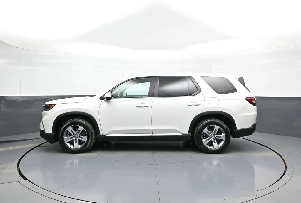 2023 Honda Pilot 4th Gen - Image 9 of 21