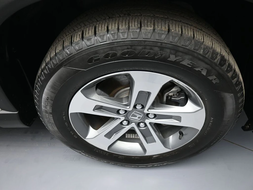 2023 Honda Pilot 4th Gen - Image 13 of 21