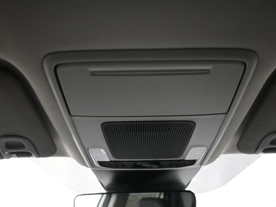 2023 Honda Pilot 4th Gen - Image 17 of 21