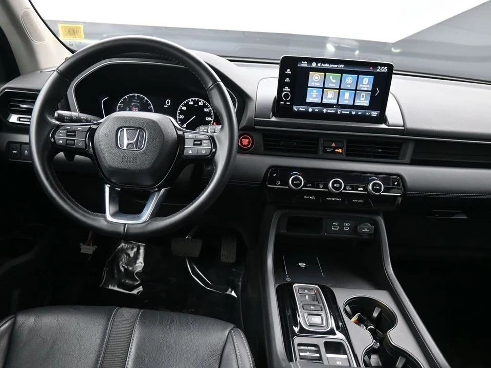 2023 Honda Pilot 4th Gen - Image 19 of 21