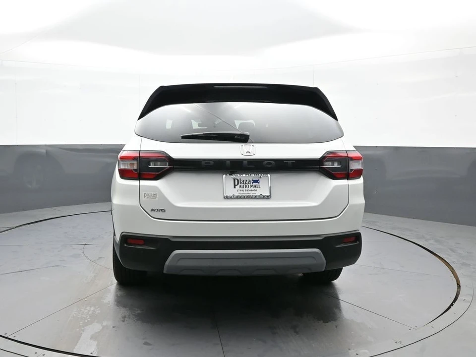 2023 Honda Pilot 4th Gen - Image 7 of 12