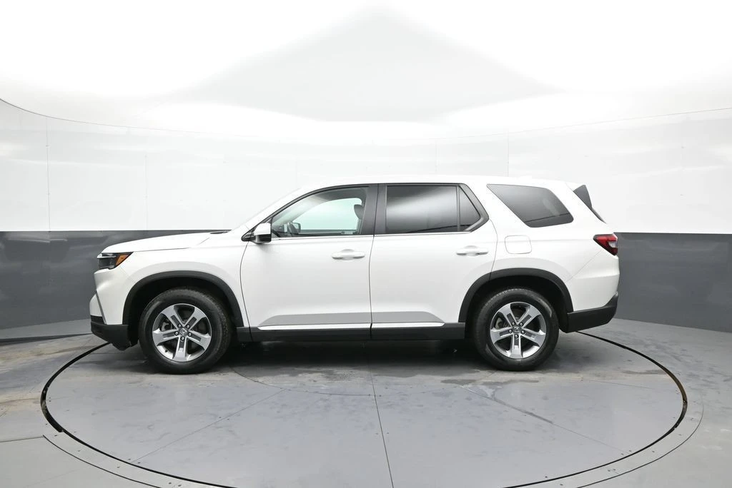 2023 Honda Pilot 4th Gen - Image 9 of 21