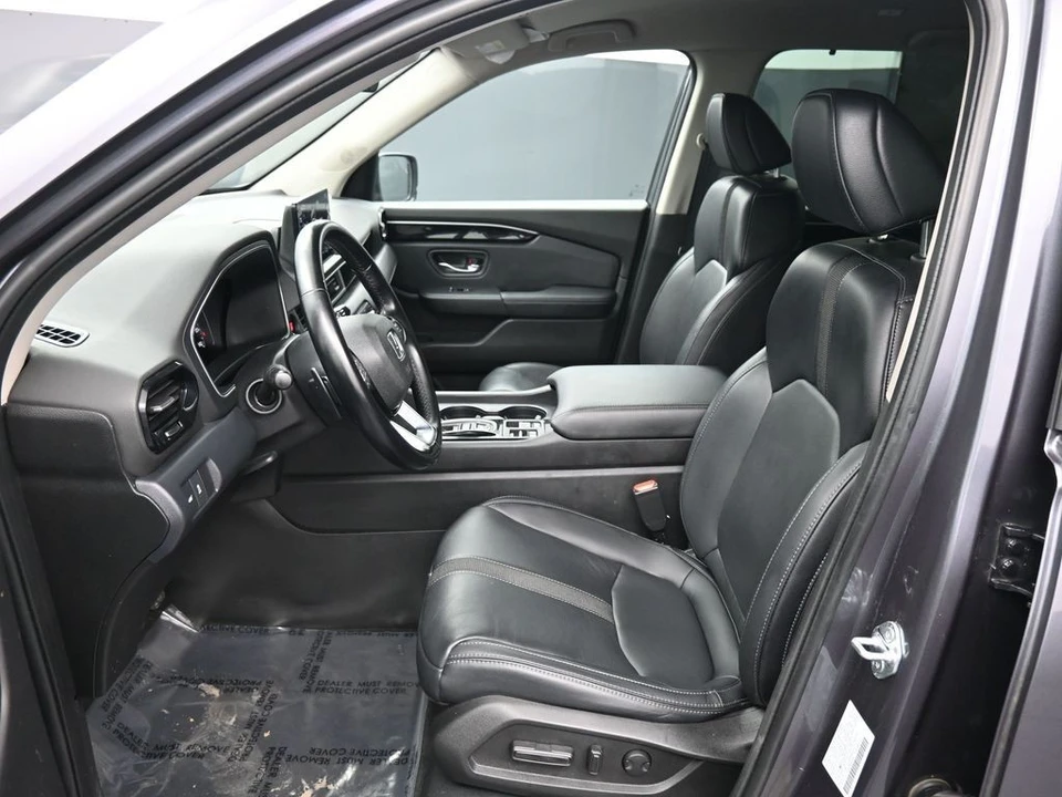 2023 Honda Pilot 4th Gen - Image 18 of 21