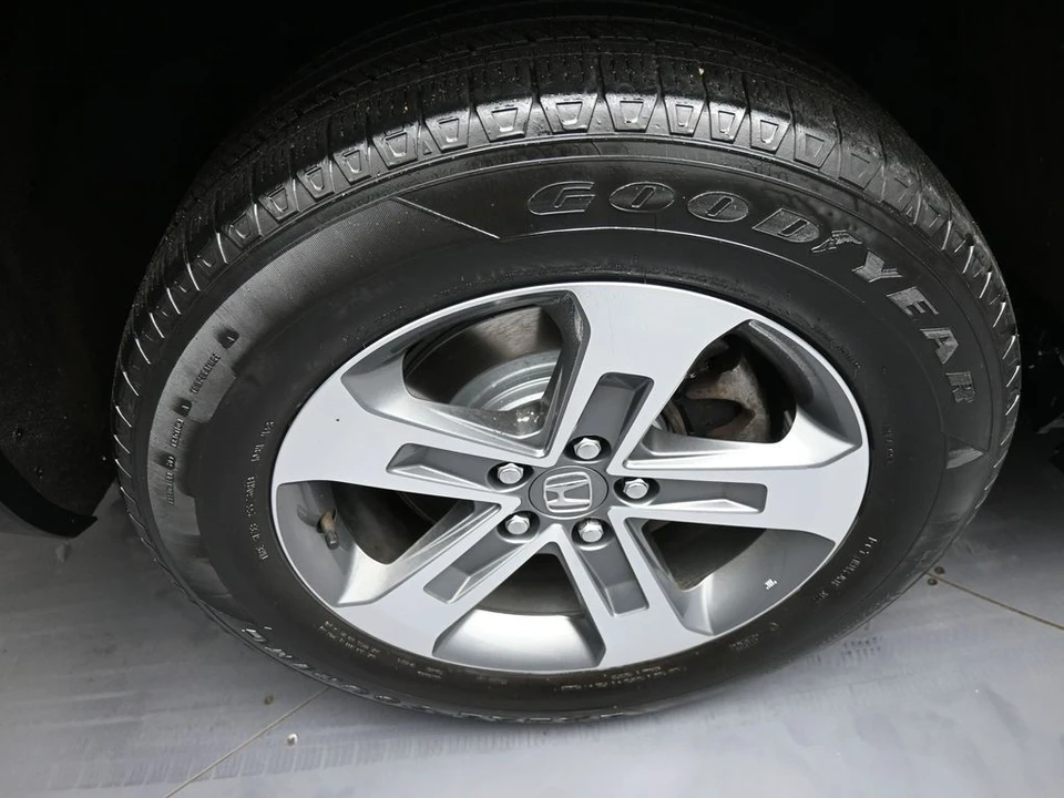 2023 Honda Pilot 4th Gen - Image 12 of 21