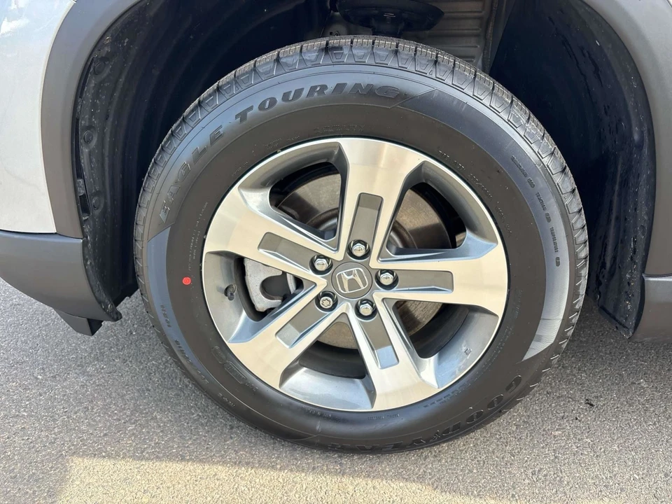 2023 Honda Pilot 4th Gen - Image 9 of 21