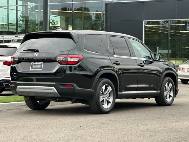 2023 Honda Pilot 4th Gen - Image 3 of 12